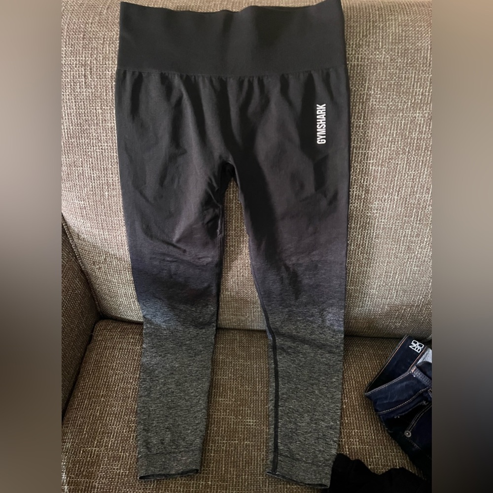 Gym Shark leggings size Small.